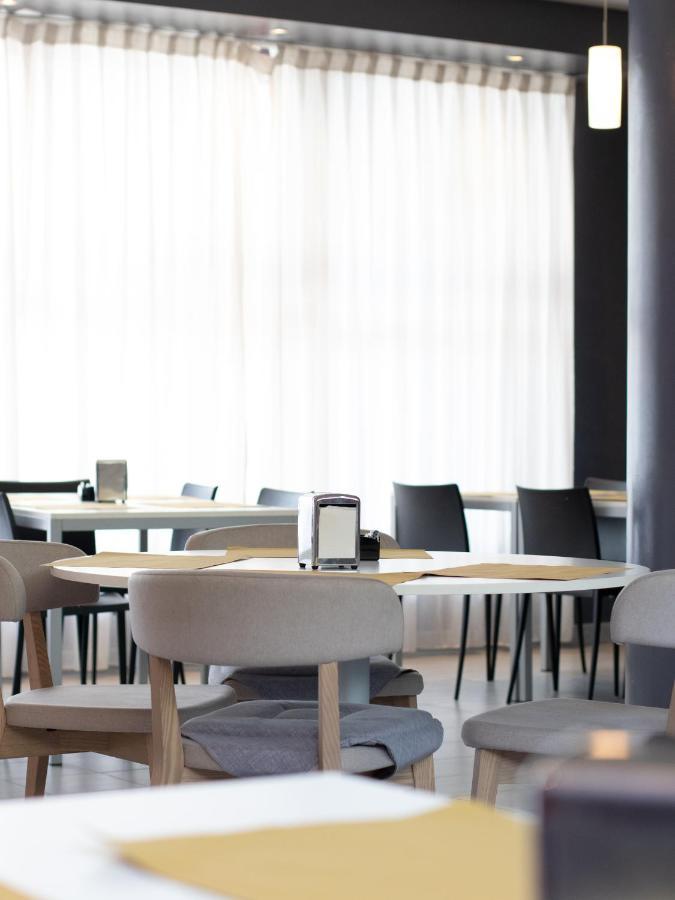 Master Hotel Реджо-нель-Емілія Екстер'єр фото